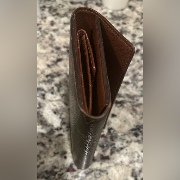 Louis Vuitton Wallet - Authentic SP0095 - Picture 5 of 10